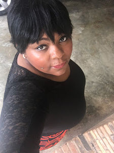 Meet your Posher, Pamela